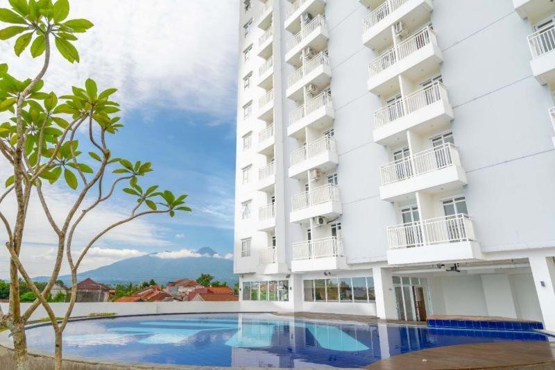 Jasmin Park Apartemen By Fix'S Room Kedungbadak Exterior photo